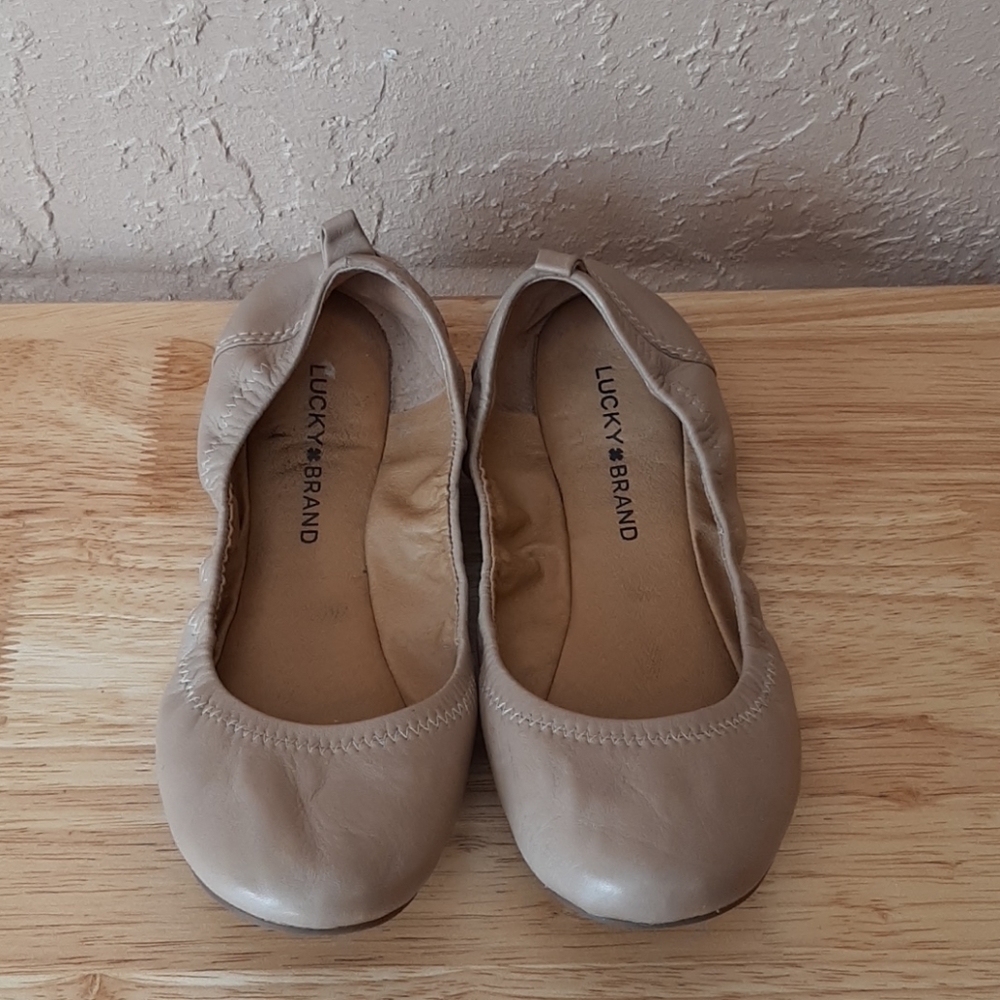 Lucky Brand ballet tan shoes Size 7/7.5